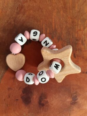Mordedor silicona personalizable estrella madera
