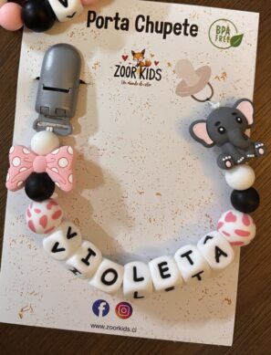 Portachupete elefantito con moño rosa pintitas